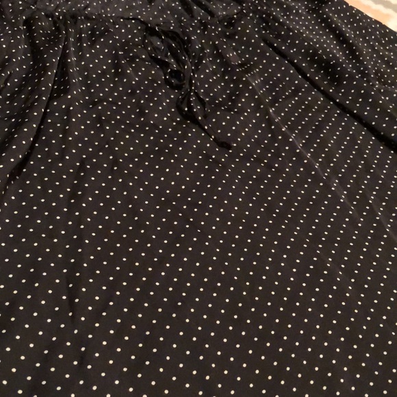 Ann Taylor NWT Black w/White Polka Dots Blouse XL - Picture 9 of 12